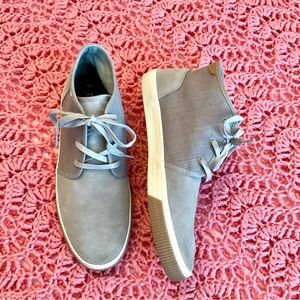 Tom’s Stylish Gray Men's Shoes